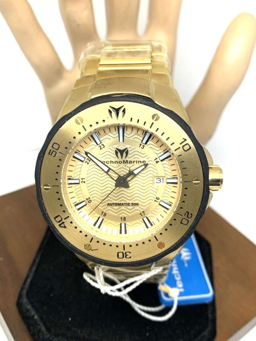 Technomarine Men's Watch TM-215095 Automatic Gold Dial Stainless Steel 47mm